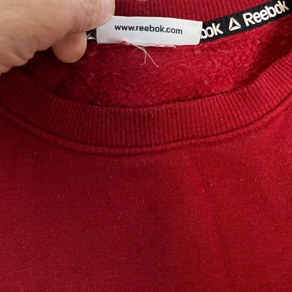 Reebok Mens Sweatshirt Medium Red Crewneck Cotton Blend Casual Pullover Classic - Picture 7 of 9